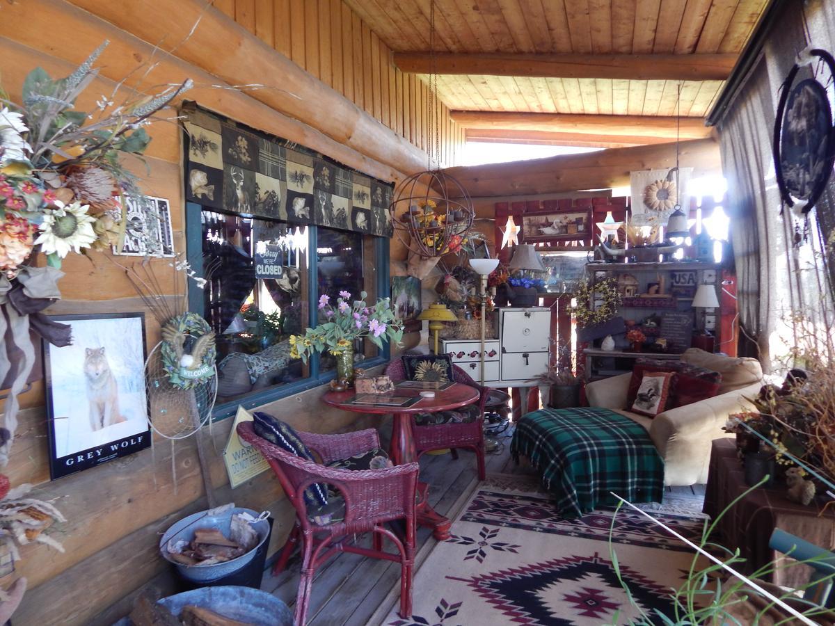 Idle Spurs Log Cabin Bed & Breakfast Black Diamond Εξωτερικό φωτογραφία