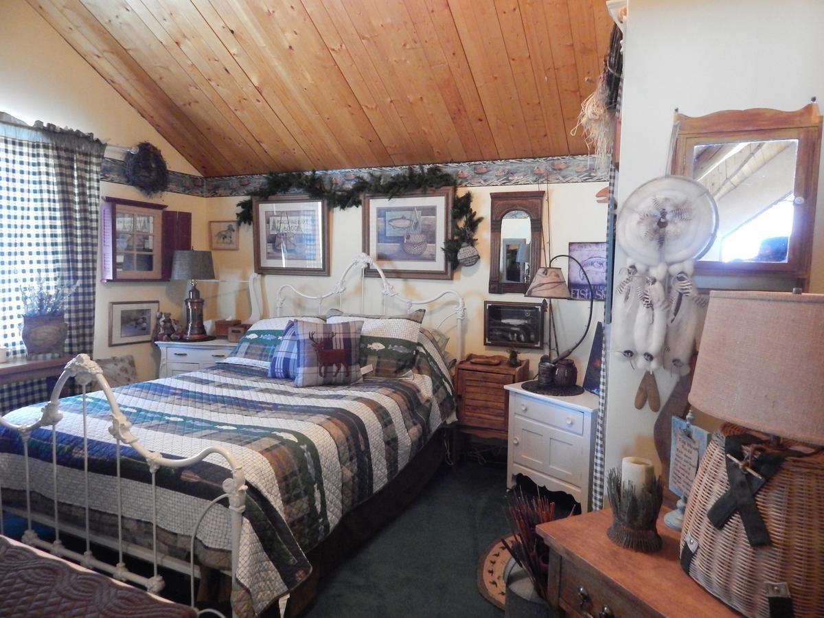 Idle Spurs Log Cabin Bed & Breakfast Black Diamond Εξωτερικό φωτογραφία